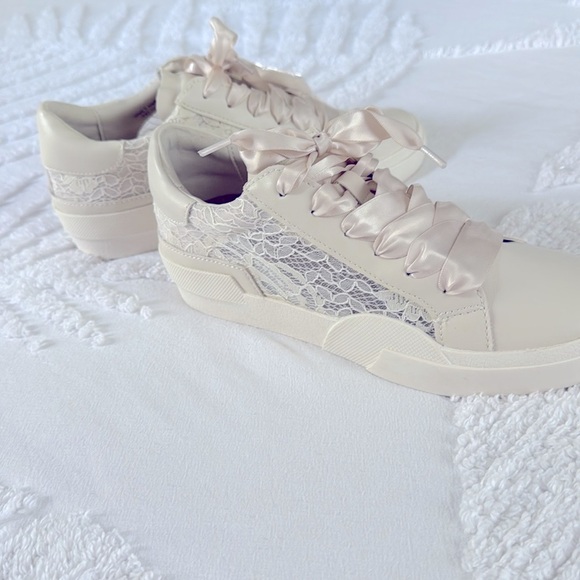 DV HELIX SNEAKER - Picture 3 of 9